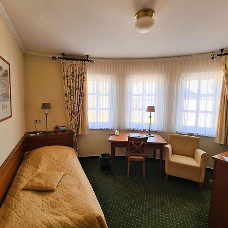Hotel Zur Post Waldbreitbach Ngoại thất bức ảnh