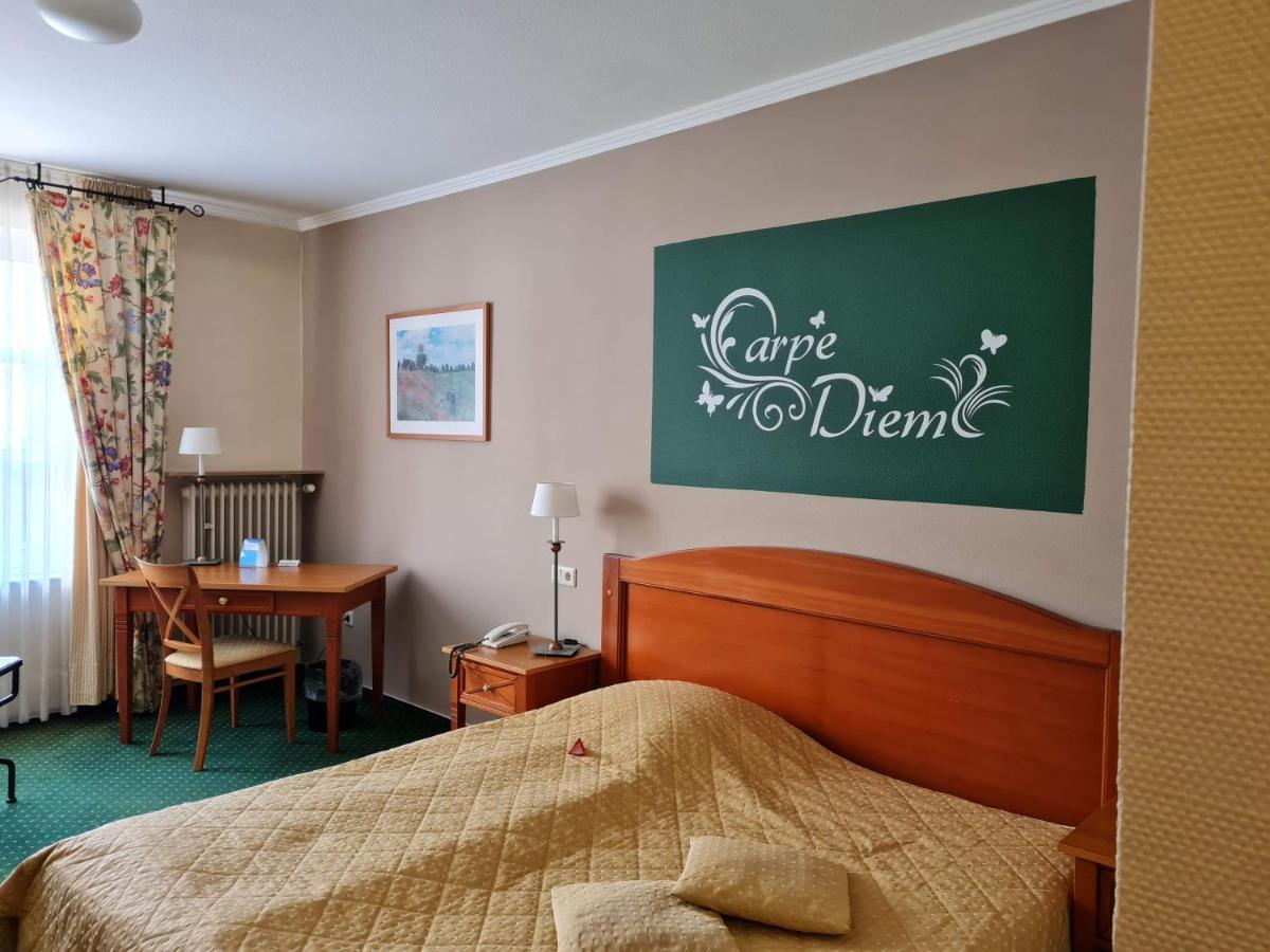 Hotel Zur Post Waldbreitbach Ngoại thất bức ảnh