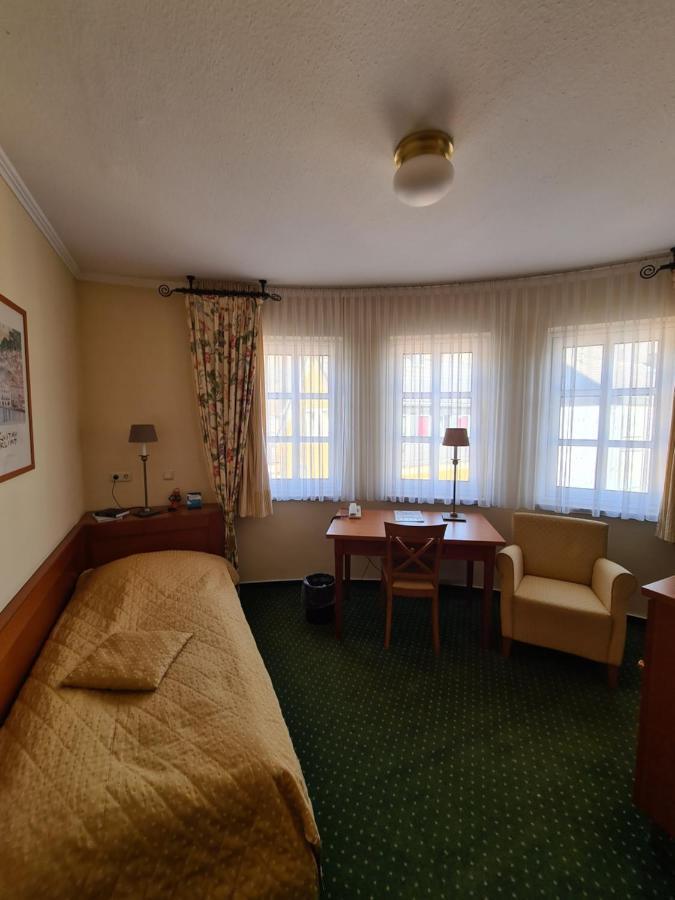 Hotel Zur Post Waldbreitbach Ngoại thất bức ảnh