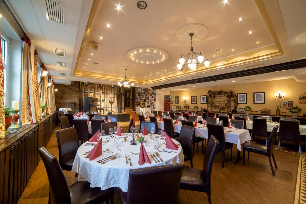 Hotel Zur Post Waldbreitbach Ngoại thất bức ảnh