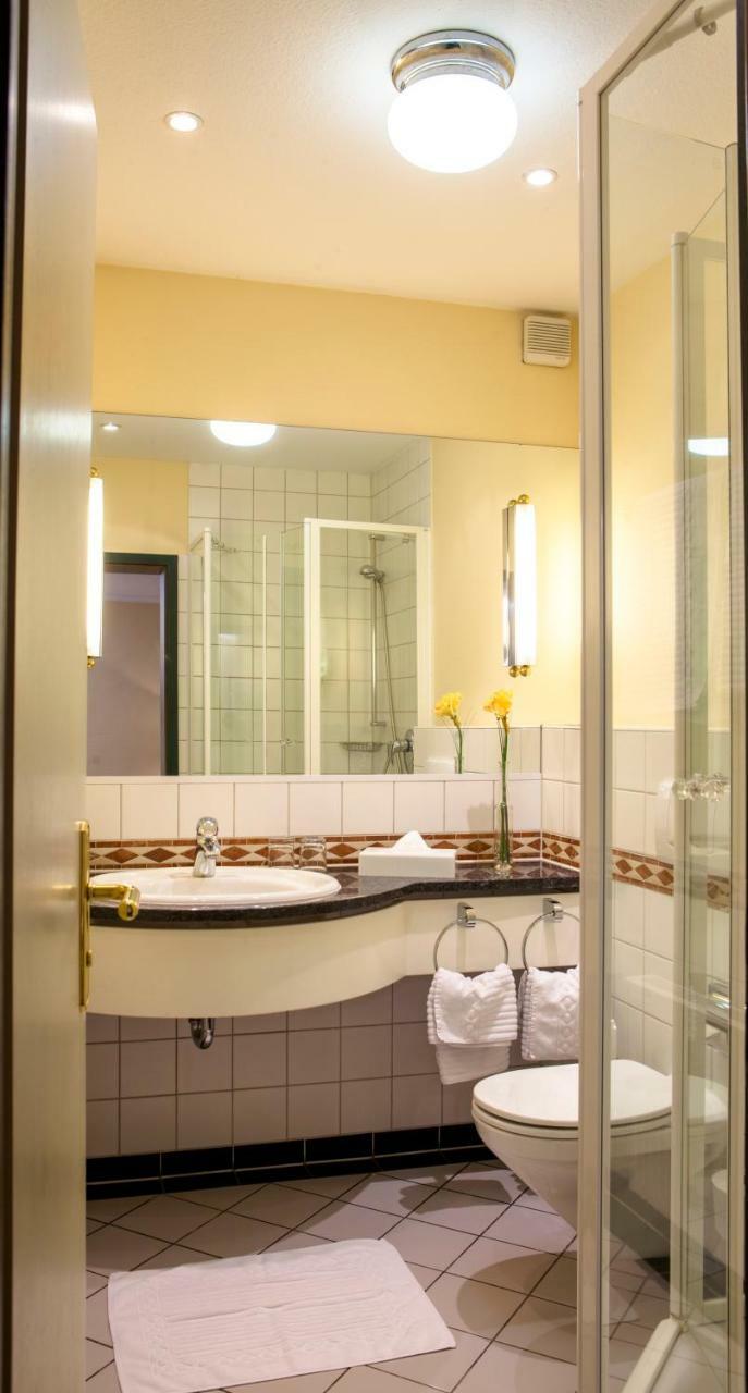 Hotel Zur Post Waldbreitbach Ngoại thất bức ảnh